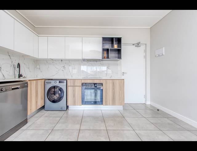 2 BEDROOM APARTMENT TO LET IN WATERFALL